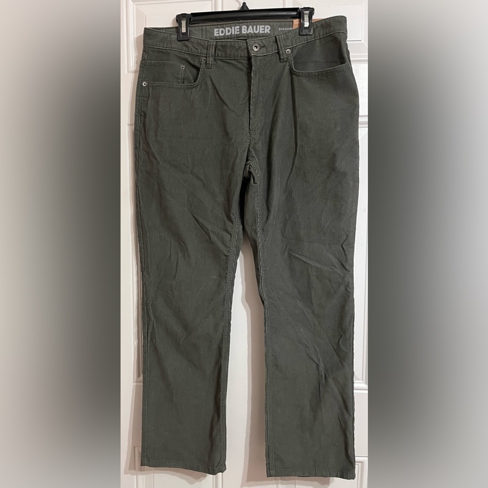 NWT Eddie Bauer Men’s 34x30‎ Corduroy Pants Straight Fit Green Specially Dyed